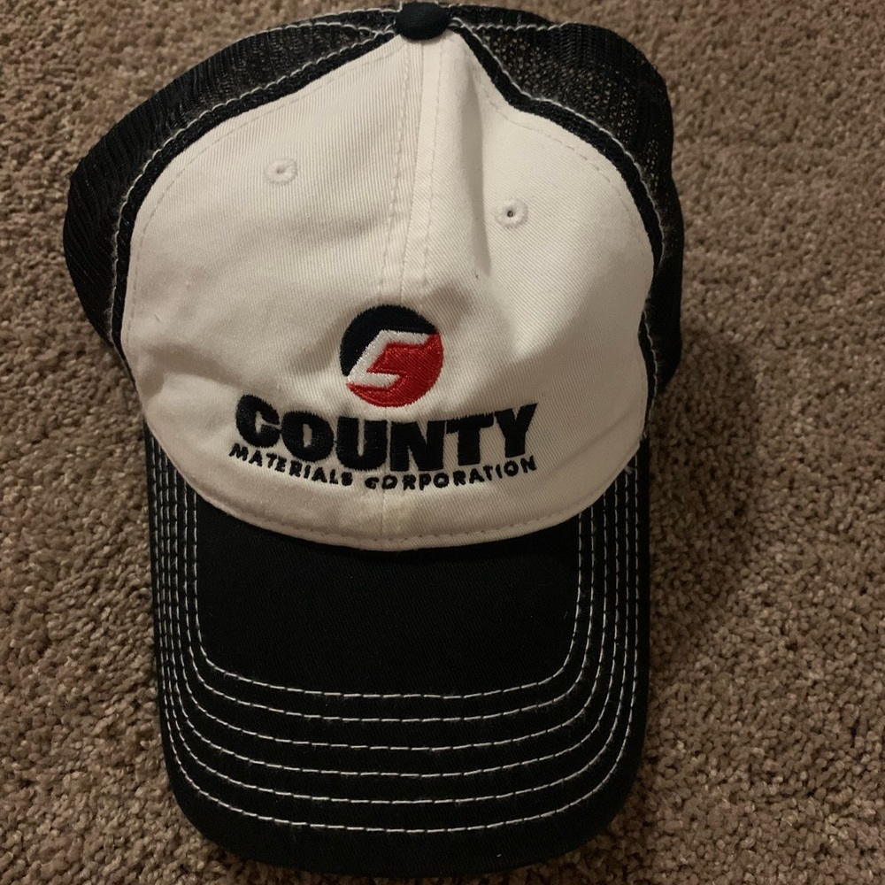 NWOT adjustable mesh Baseball cap!